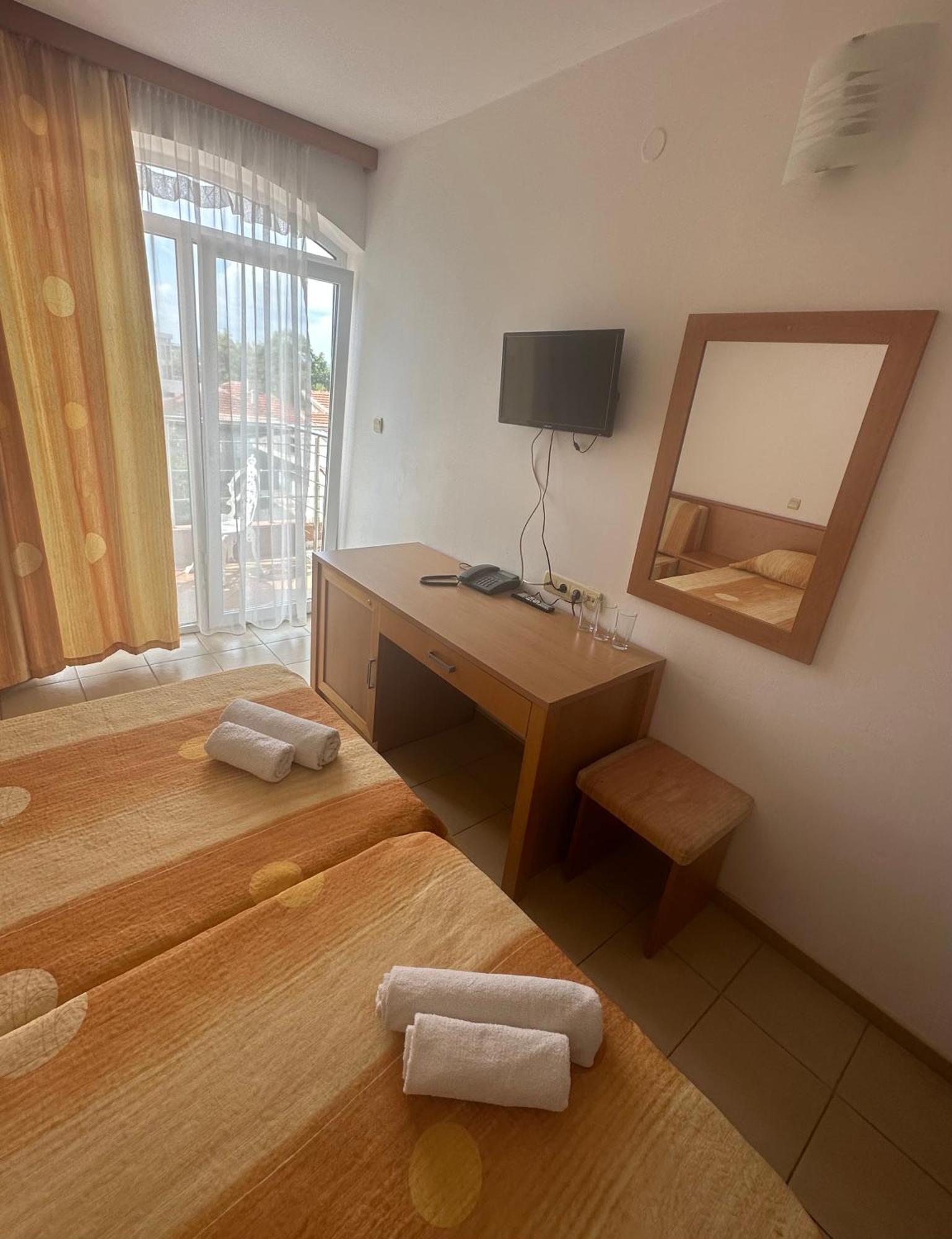 Concordia Plaza 2 Hotel Primorsko Ngoại thất bức ảnh
